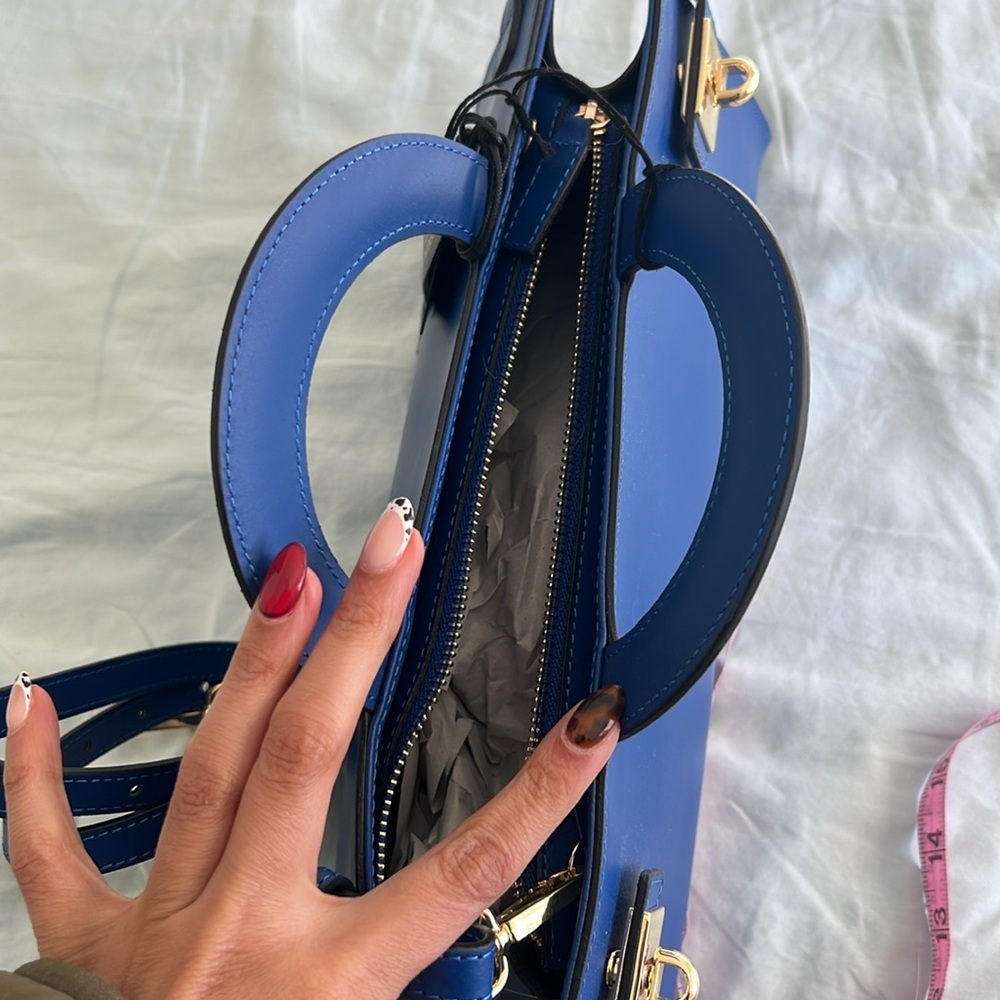 Claudia Firenze Blue Handbag - Picture 9 of 13